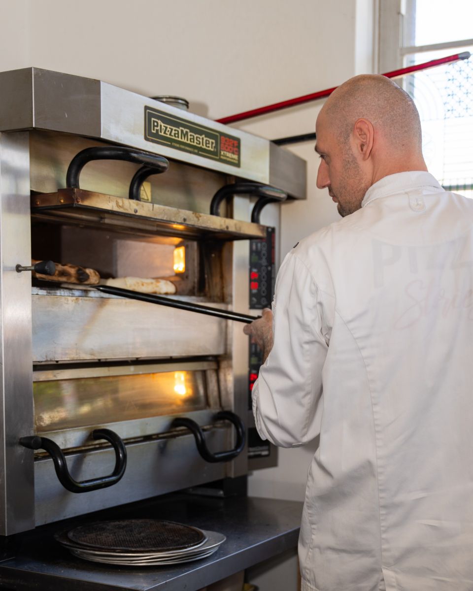 Enrico and PizzaMaster